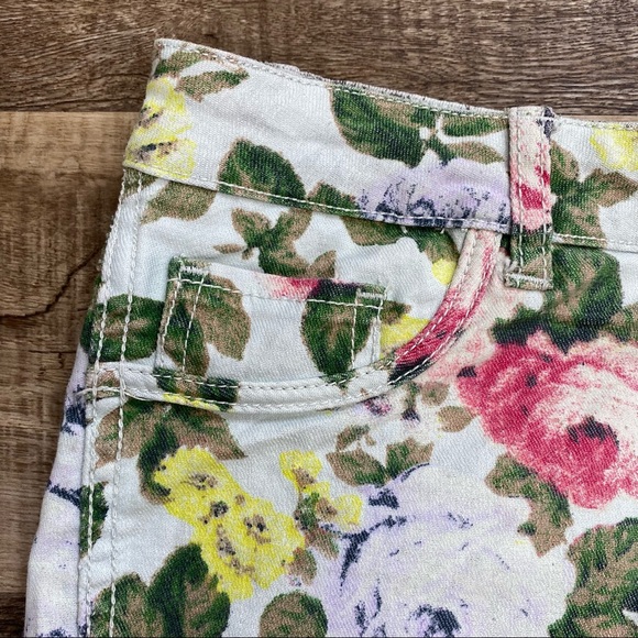 Flipside Reversible Shorts - Picture 2 of 14